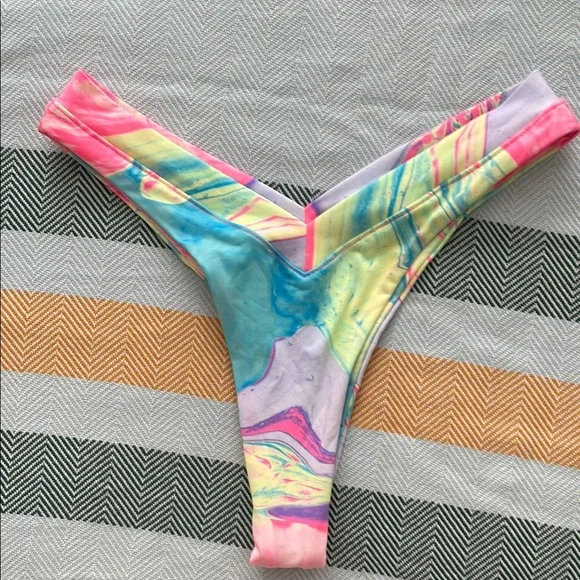 ONEONE Women's Multicolor Bikini Set - Picture 2 of 8
